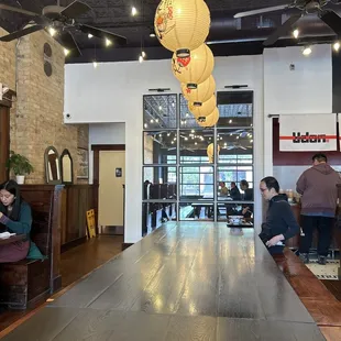 Big tables for seats