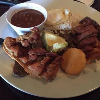 Bandeja Paisa*