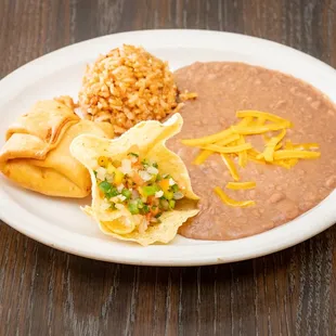 a plate of mexican food