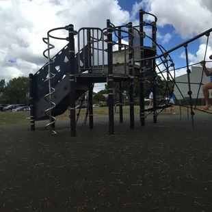 Climbing structure