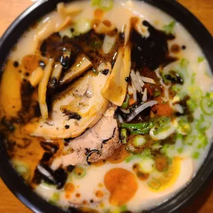 Tonkotsu Ramen, Red &amp; Black