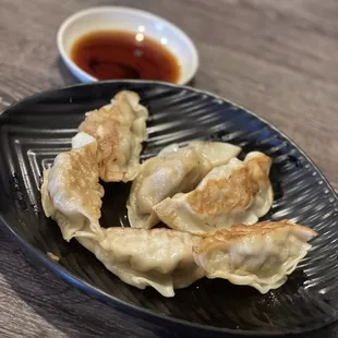7 Piece Gyoza