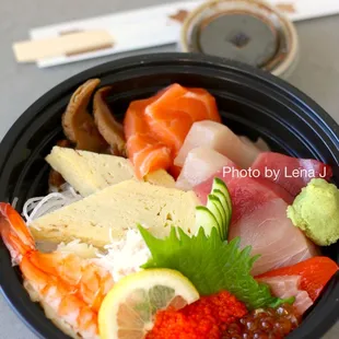 Takeout Chirashi ($26 + 4% credit card fee) - good!