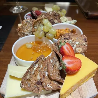 Cheese Board (serves 2)