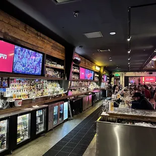 Texas&apos; Longest Bar