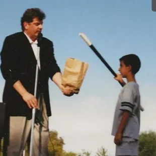 The birthday boy learns a magic trick!