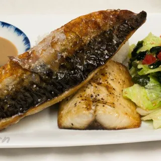 Grilled Mackerel Dinner