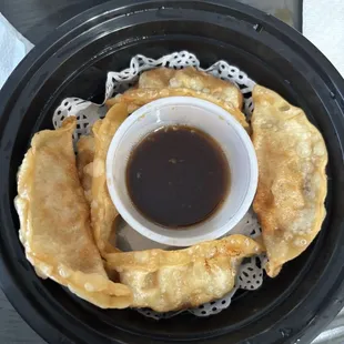 Fried pork dumpling