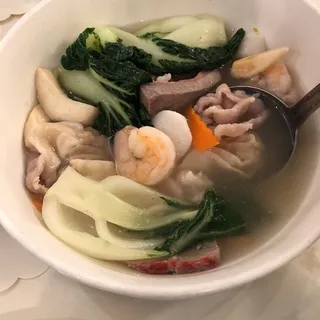 19. Wor Won Ton Soup