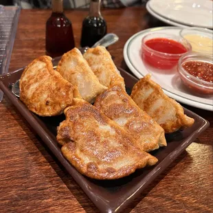 Pot Stickers (6)