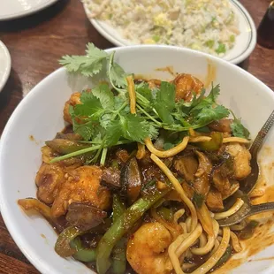 Red Curry Prawns & Crab Noodle