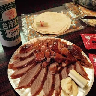 F109. Fu-Jin Duck Shreds with Brown Sauce Over Fried Rice