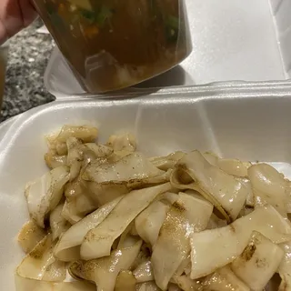 N103. Beef with Flat Noodle in XO Sauce