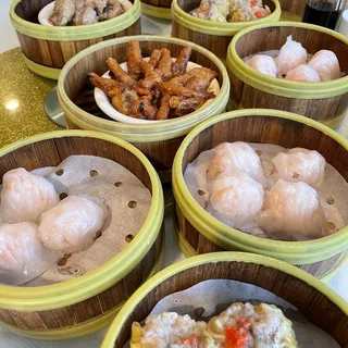 5. Steamed Pork Ribs