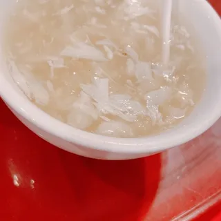S109. Crab meat Soup with Fish Maw