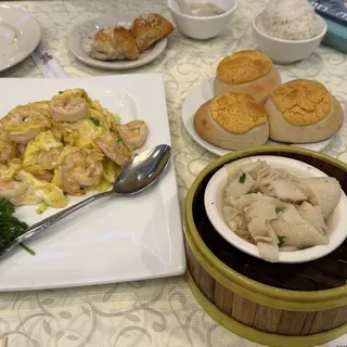 SF110. Scrambled Egg with Shrimp