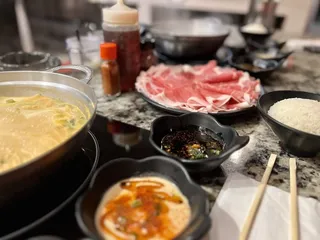 Hong Yuan Dumplings & Noodles