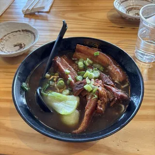 Braised Pork Belly With Noodle