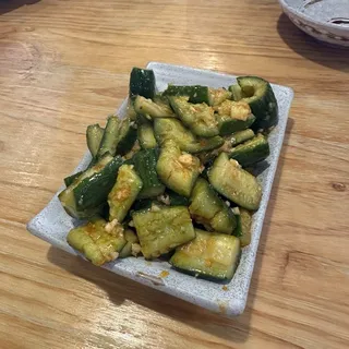 48.Cucumber With Garlic Sauce