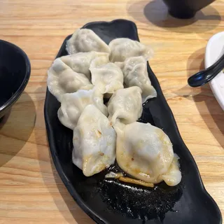 16.Pork And Chives Dumplings