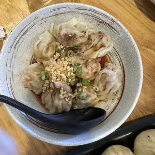 23.Wonton In Chilli Sauce