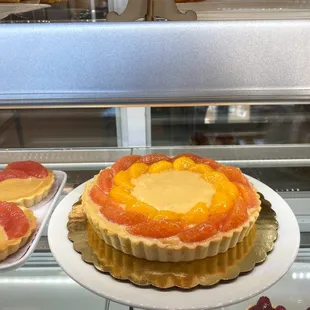 grapefruit curd tart w/ citrus supreme