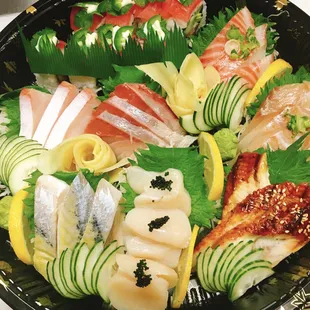 food, sushi, sashimi, sushi and sashimi