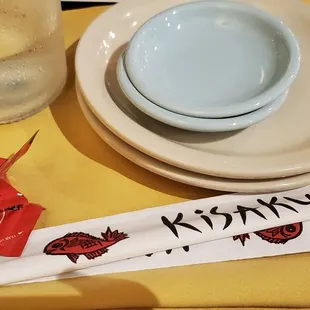 They have branded chopsticks ! (11/06/2020)