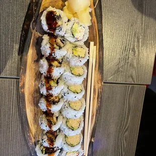 California roll, unagi roll