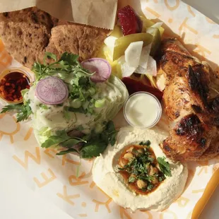 Quarter chicken plate with dark meat