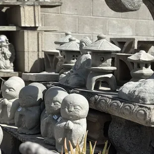 Tiny pagoda! So cute