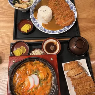 Kimchi udon and donkatsu set + chicken curry