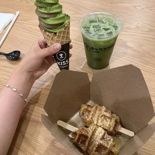 Matcha Oat Latte