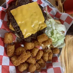Double cheeseburger with tots