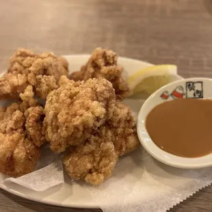 chicken wings and fried chicken, food