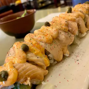sushi, sashimi, sushi and sashimi, food