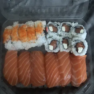 Salmon Nigiri