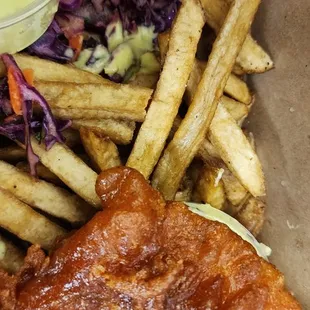 Dip, tiny salad, fries, fries fish