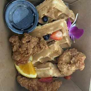 CHICKEN & WAFFLE (KIDS)