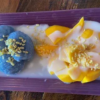 Mango with Sweet Sticky Rice