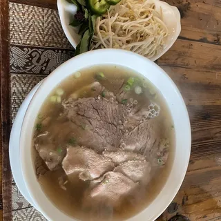 P1. Pho with Sliced Rare Steak Brisket