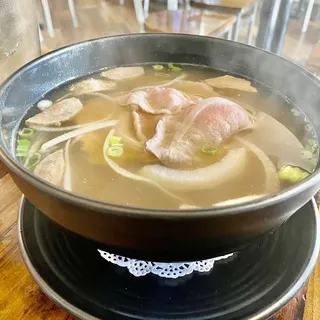 P4. Pho with Beef Meatball