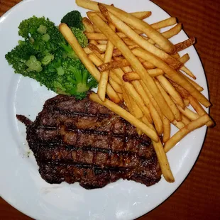 Grass fed rib eye with fries and broccolini... but they brought out broccoli