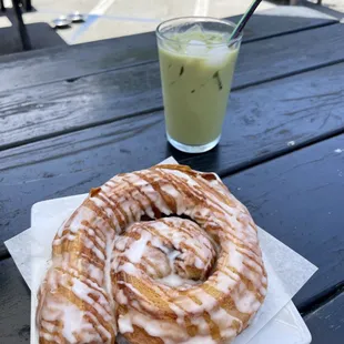 Cinnamon roll - way too sweet :(