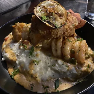 Shrimp Grits w/ Lobster Tail