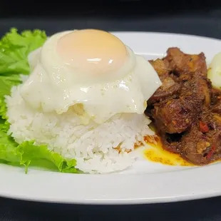 Pork belly curry