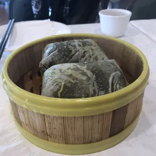 Sticky Rice in Lotus Leaf