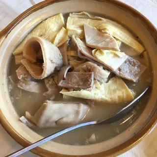 Stomach Soup with White Pepper