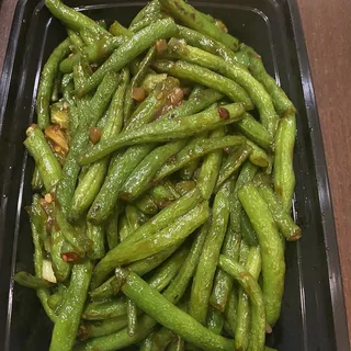 38. Sauteed String Beans in Spicy Sauce