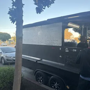 Delicious bbq in Compton, great service, highly Recommended!